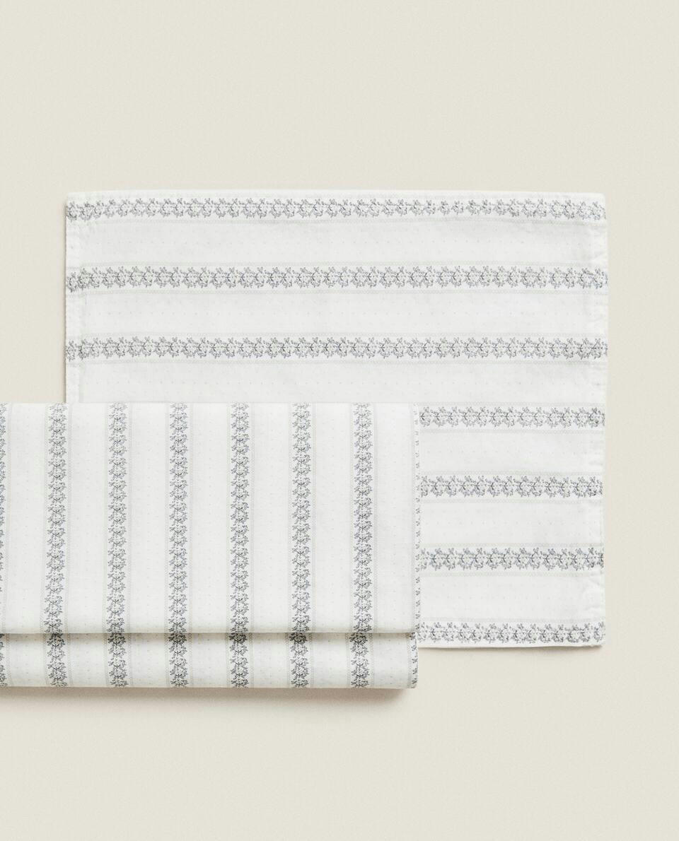 STRIPED LINEN MINI COT SET WITH FLOWERS